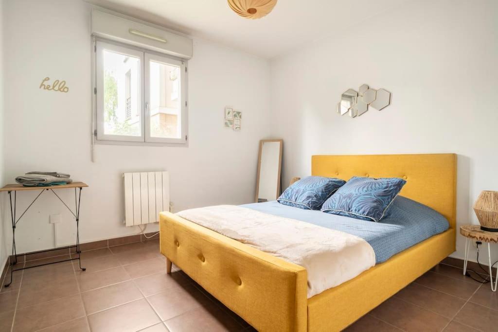 Appartement Avec Jardin Et Terrasse Pres De Paris Mantes-la-Jolie Eksteriør billede